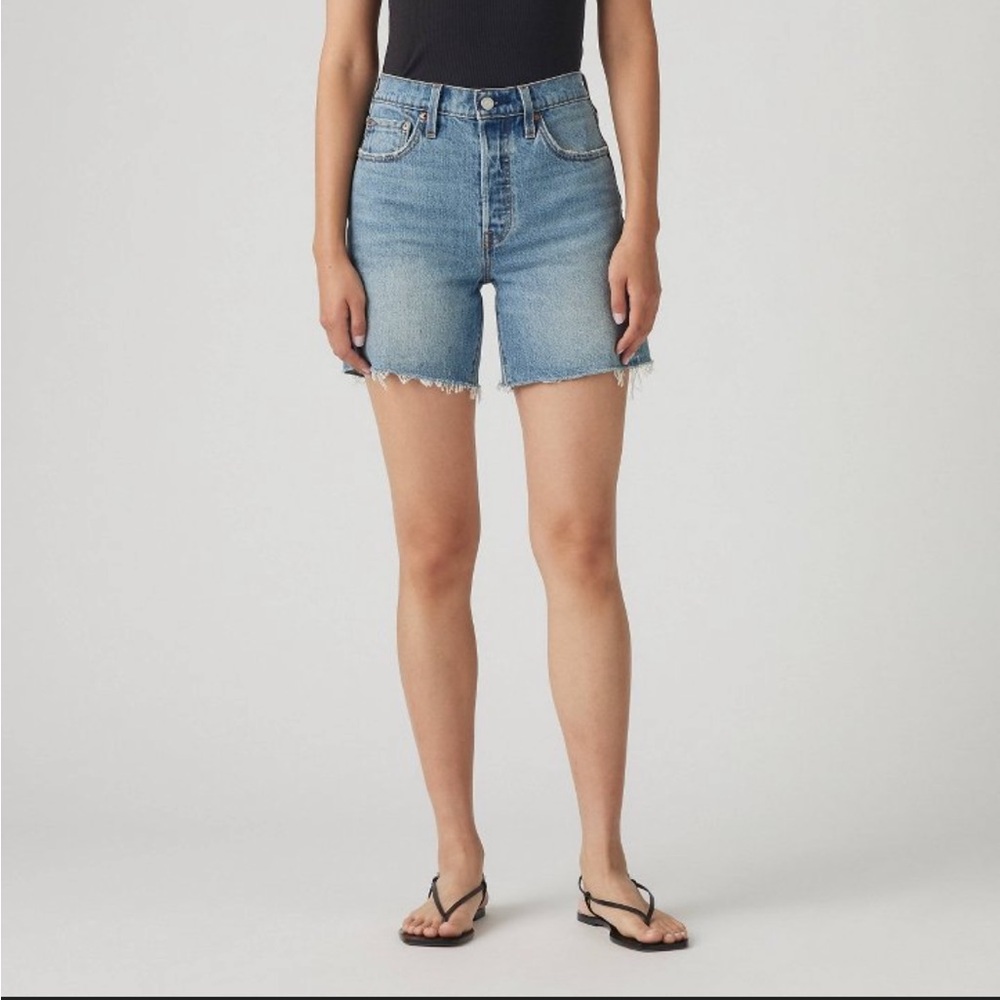 Levi's Women's 501° Mid-Thigh Shorts - Size 29.